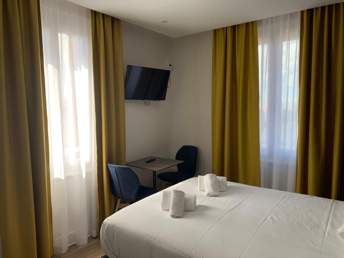 Hotel Le Cosy Riva Bella Ouistreham Exterior photo