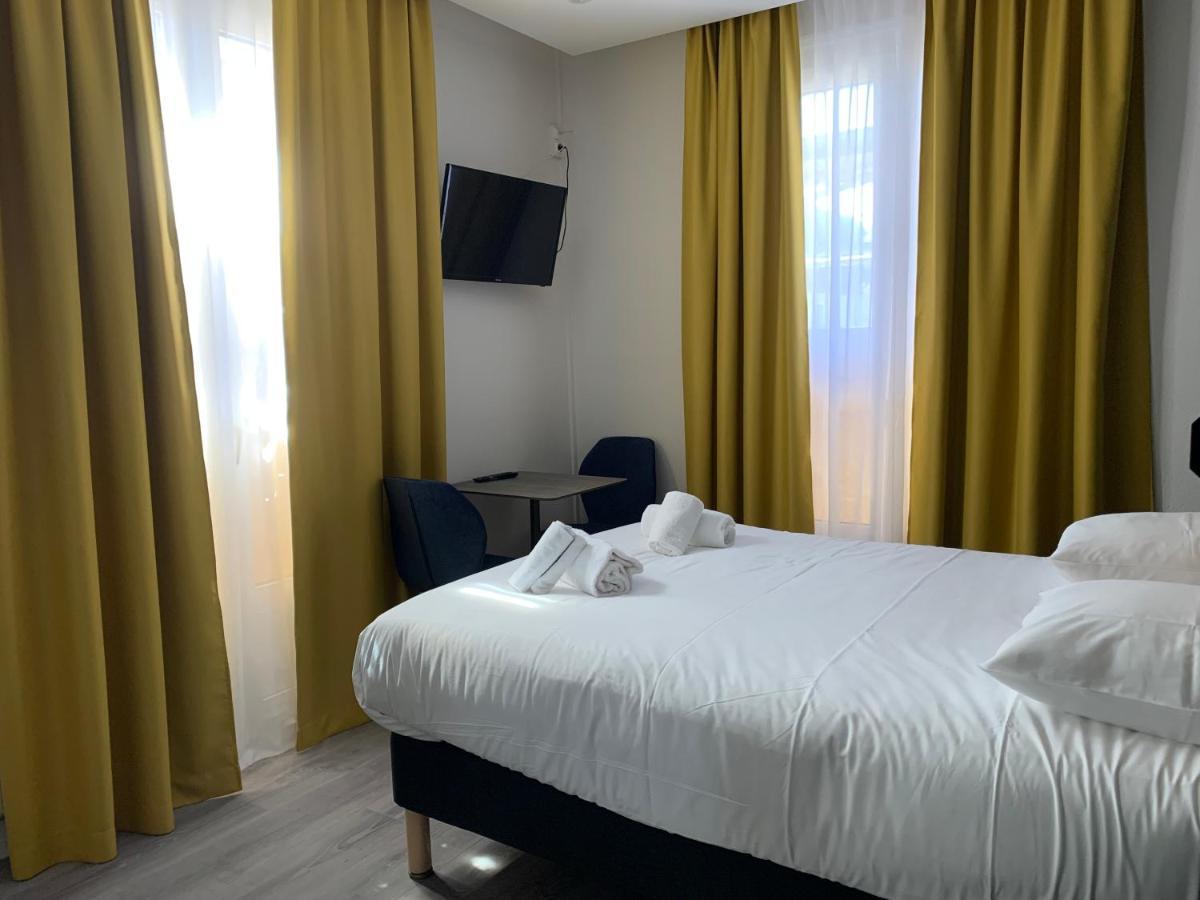 Hotel Le Cosy Riva Bella Ouistreham Exterior photo